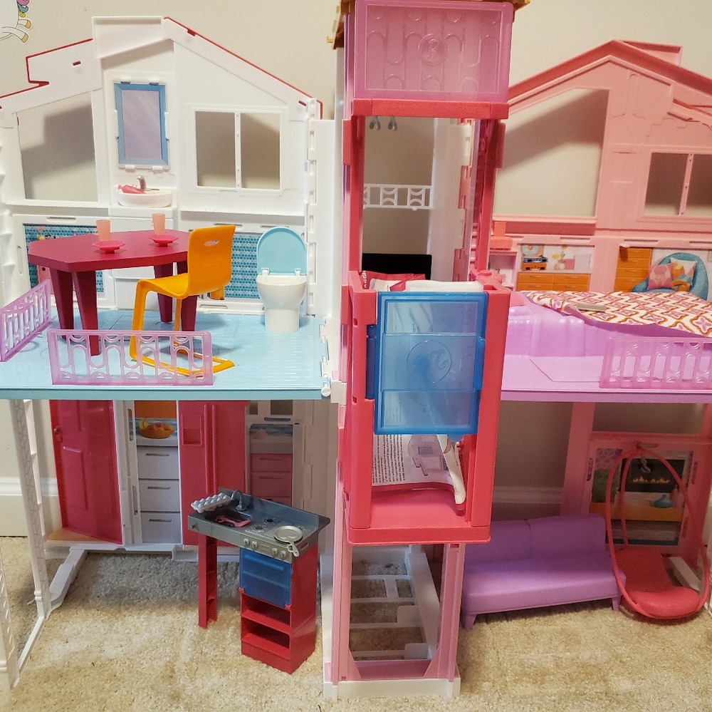 Barbie Dream House